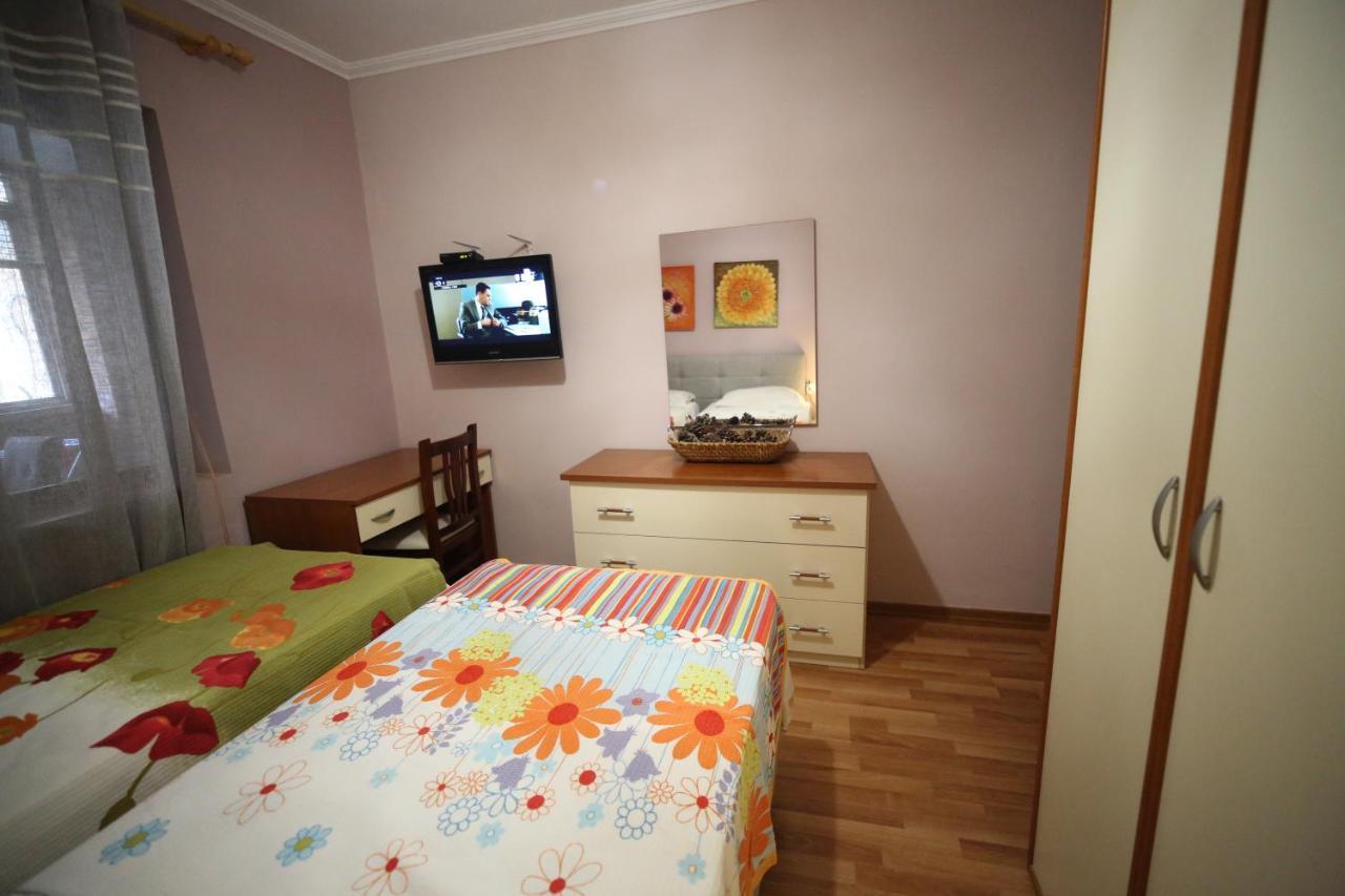 Eos Tirana Exterior foto