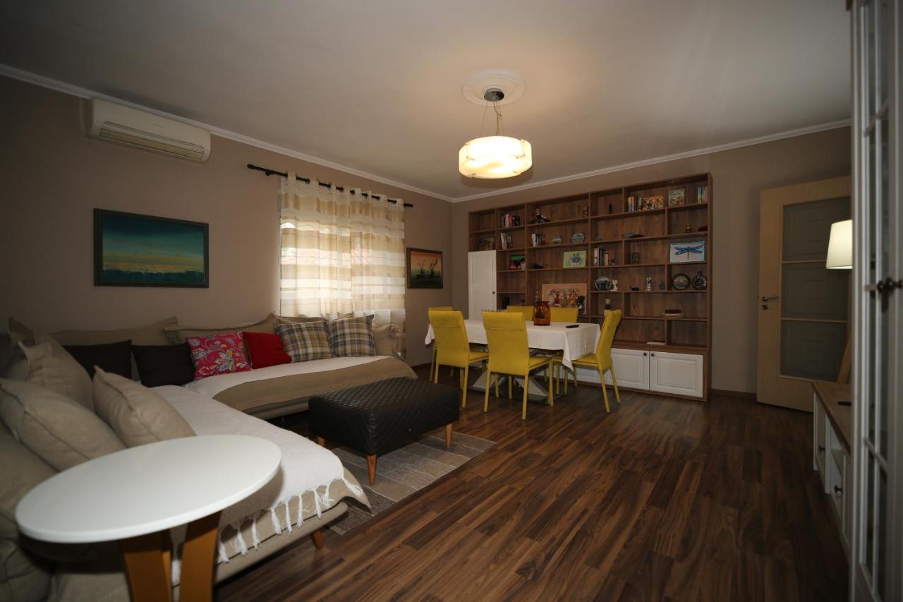 Eos Tirana Exterior foto